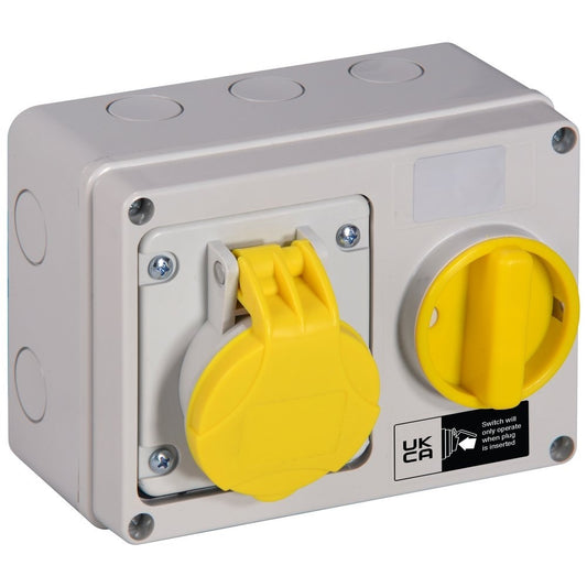 Famatel 32A 2P+E 4h 110V Horizontal Switched Sockets IP44 Yellow