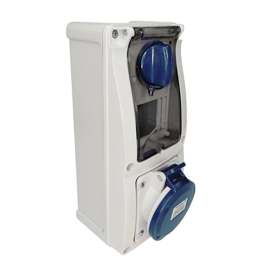 Famatel 32A 2P+E 6h 240V Vertical Switched Sockets IP44 Blue